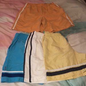 4 men shorts size Medium